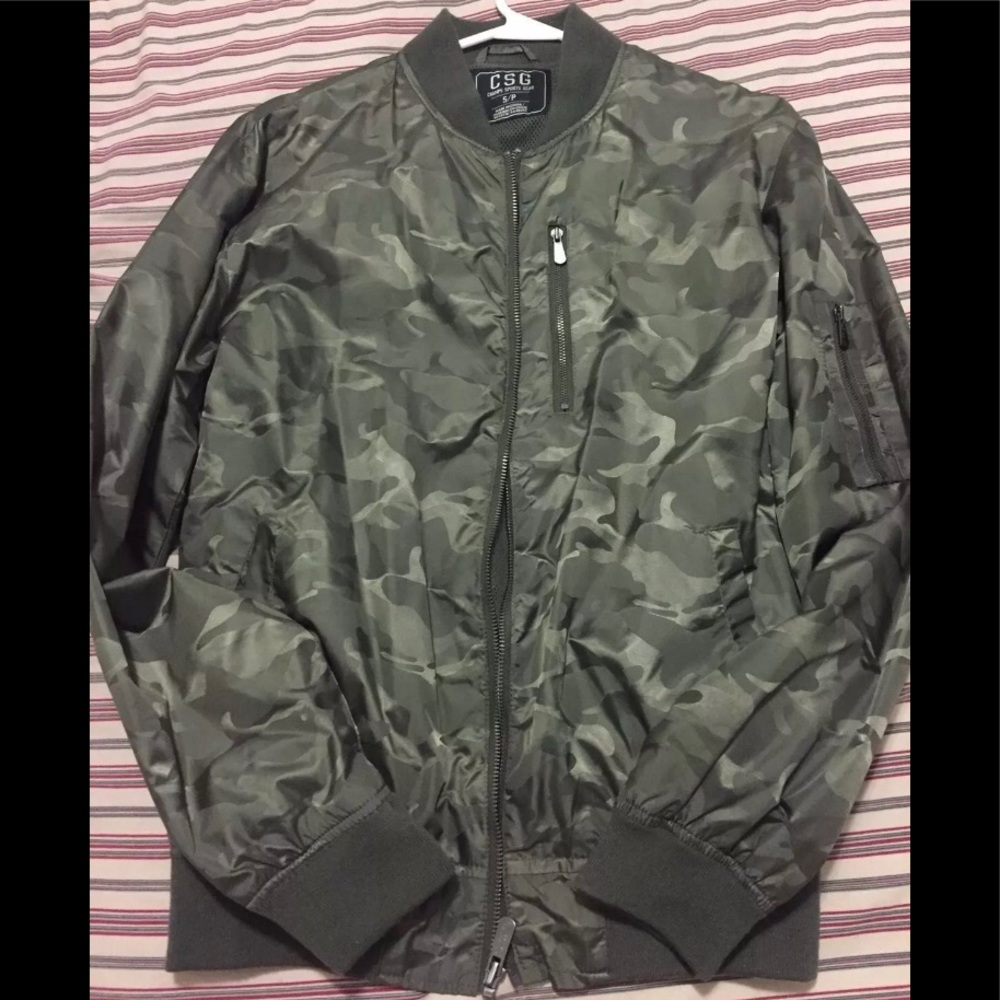 Champs Sports Gear Camouflage Bumber Jacket (S)